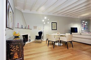 Farnese Charme - My Extra Home