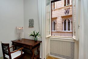 Farnese Charme - My Extra Home