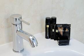 Giulia Charme - My Extra Home