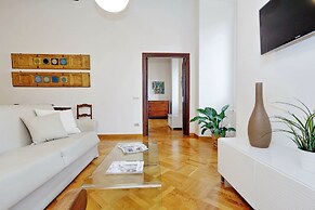 Giulia Charme - My Extra Home