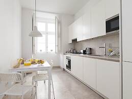 Chiado Premium by Homing