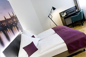 Bahnhof ERZINGEN hotel coffee  & more