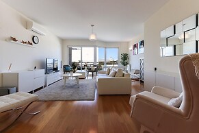 Expo Delight by Homing