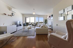 Expo Delight by Homing