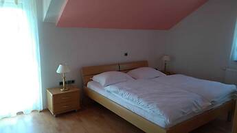 Blue Lake Luxury Accommodation