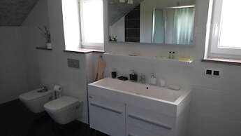 Blue Lake Luxury Accommodation