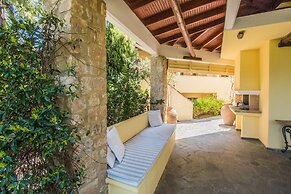 Calypso by halu! Sani Villas