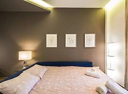 Danae Apt by halu! Apartments