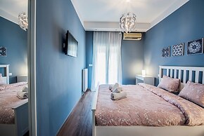 Danae Apt by halu! Apartments