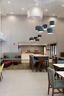 Hampton Inn & Suites Dundee
