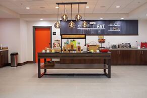 Hampton Inn & Suites Dundee