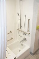Hampton Inn & Suites Dundee