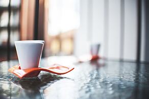 Glass House Hot Tub Apartments