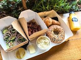 Glass House Hot Tub Apartments