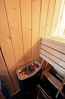 Glass House Hot Tub Apartments