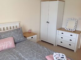 Pretty Properties Tillage Green