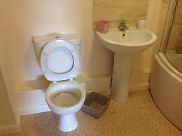 Pretty Properties Tillage Green