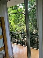 Zoila's Suite Escape