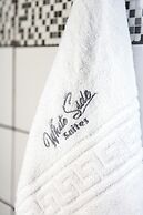 White Side Suites