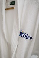 Mylos Luxury Escape - Adults Only