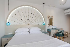 Mylos Luxury Escape - Adults Only