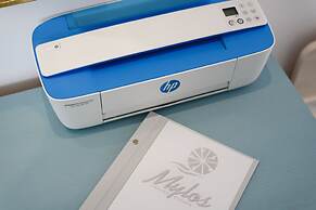 Mylos Luxury Escape - Adults Only