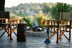 Ivory Wilderness River Rock Lodge