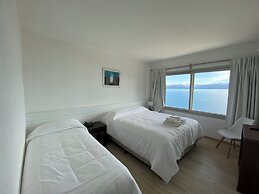 Hotel Bariloche Lake