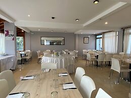 Hotel Bariloche Lake