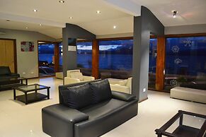 Hotel Bariloche Lake