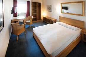 Elan Hotel