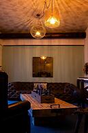 Elan Hotel