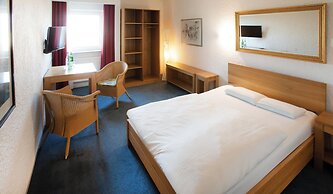 Elan Hotel