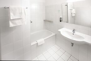 Elan Hotel