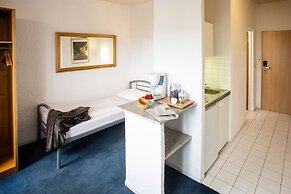 Elan Hotel