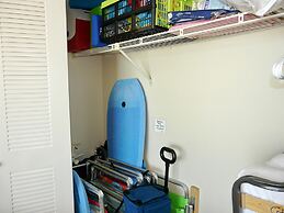 South Seas Tower 3-905