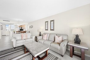 South Seas Tower 3-905