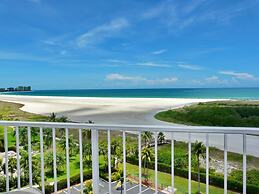 South Seas Tower 3-905