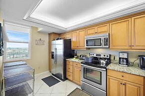 South Seas Tower 3-905