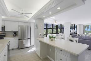 South Seas Tower 4-206