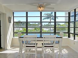 South Seas Tower 4-206