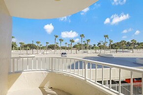 South Seas Tower 4-206