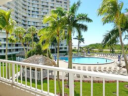 South Seas Tower 4-206