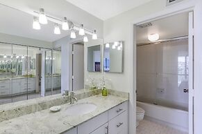 South Seas Tower 3-411