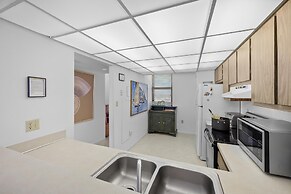 South Seas Tower 2-1205