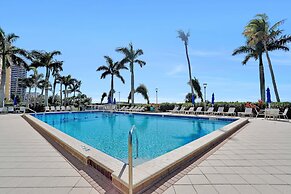 Admiralty House 806 South