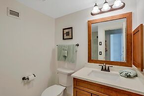 Admiralty House 806 South