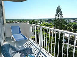 Admiralty House 806 South