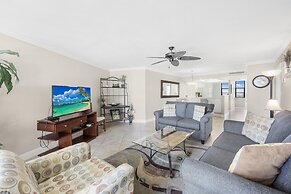 South Seas Tower 4-704