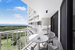 South Seas Tower 4-704